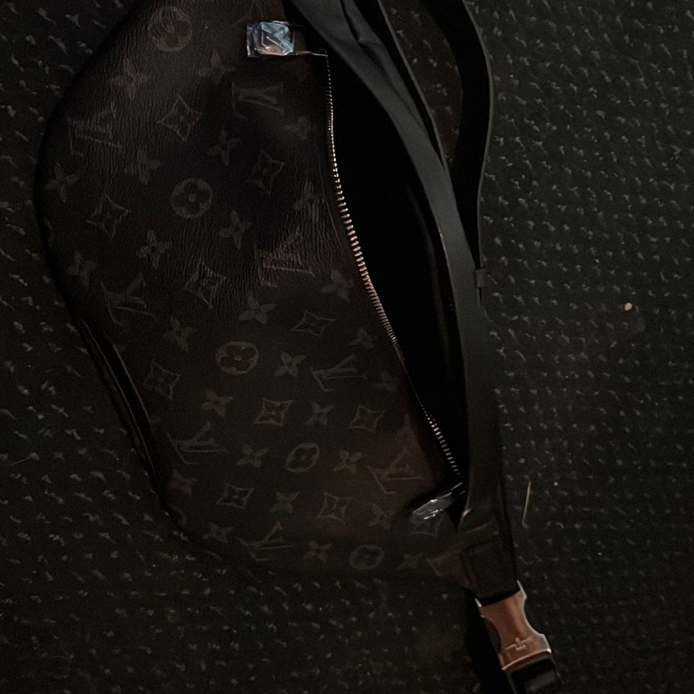 Original black louis vuitton bag., never been used